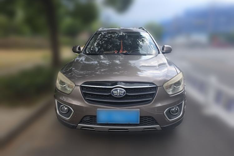 Used Bestune X80 2016 2.0L automatic Comfort trim level Front