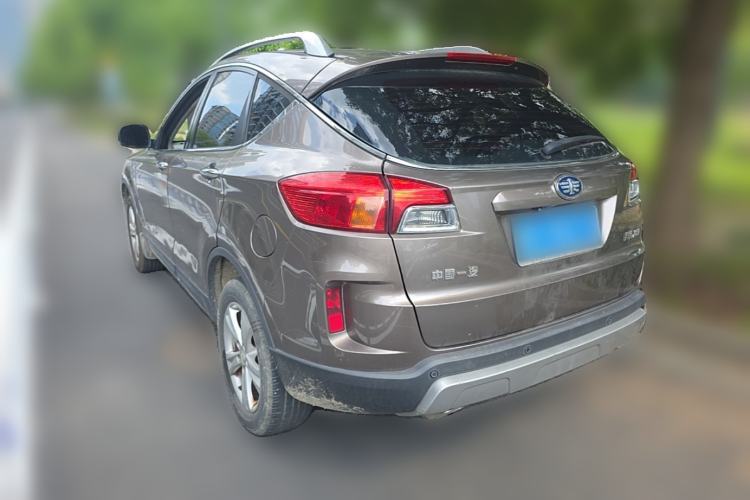Used Bestune X80 2016 2.0L automatic Comfort trim level Rear Left 45 Deg