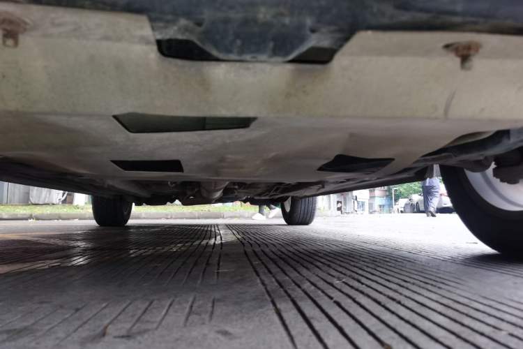 Used Bestune X80 2016 2.0L manual Comfort trim level Chassis Front