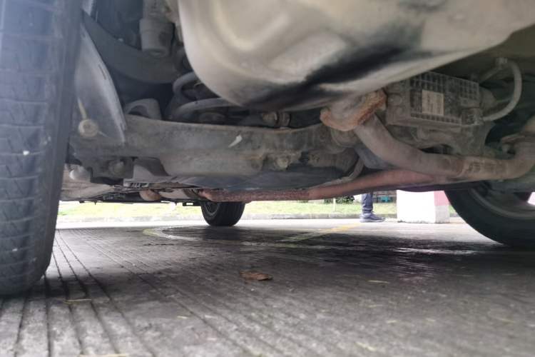 Used Bestune X80 2016 2.0L manual Comfort trim level Chassis Rear Left