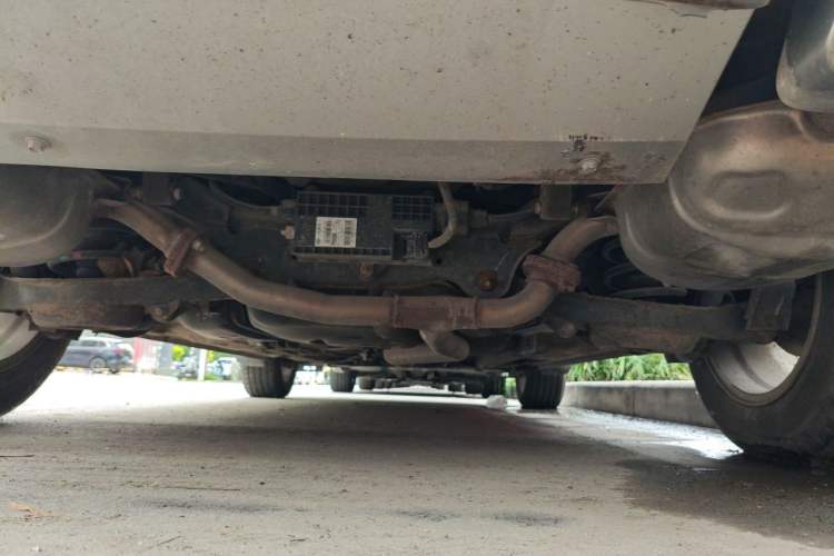 Used Bestune X80 2016 2.0L automatic Comfort trim level Chassis Rear
