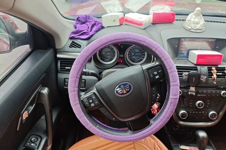 Used Bestune X80 2016 2.0L automatic Comfort trim level Steering Wheel