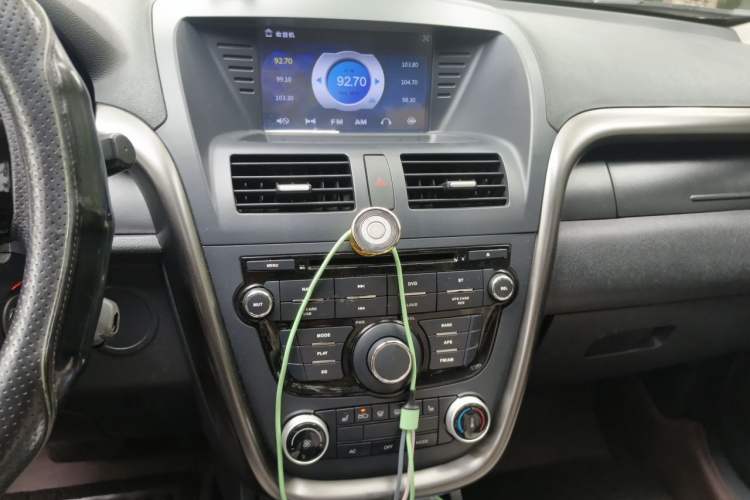 Used Bestune X80 2016 1.8T automatic comfort version Audio And AC Panel
