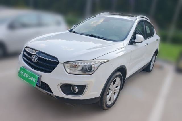 Used Bestune X80 2016 2.0L manual Comfort trim level