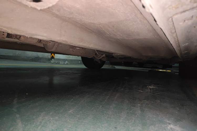 Used Bestune X80 2016 2.0L manual Comfort trim level Chassis Front Left
