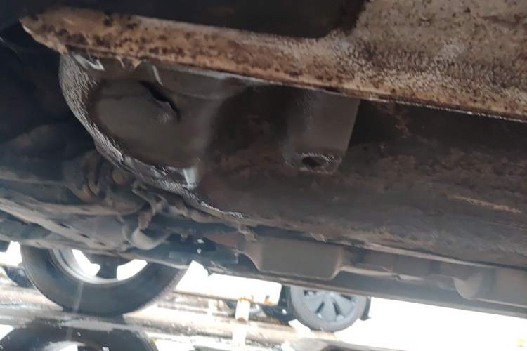 Used Bestune X80 2016 2.0L automatic Comfort trim level Chassis Front Left