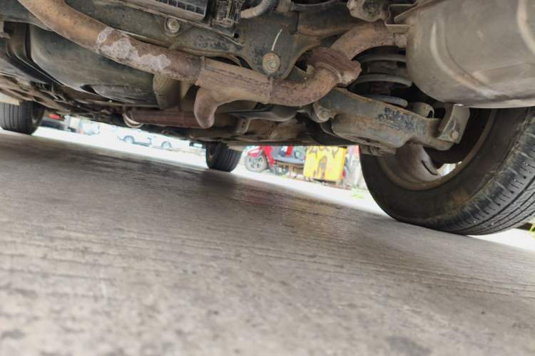 Used Bestune X80 2016 2.0L automatic Comfort trim level Chassis Rear