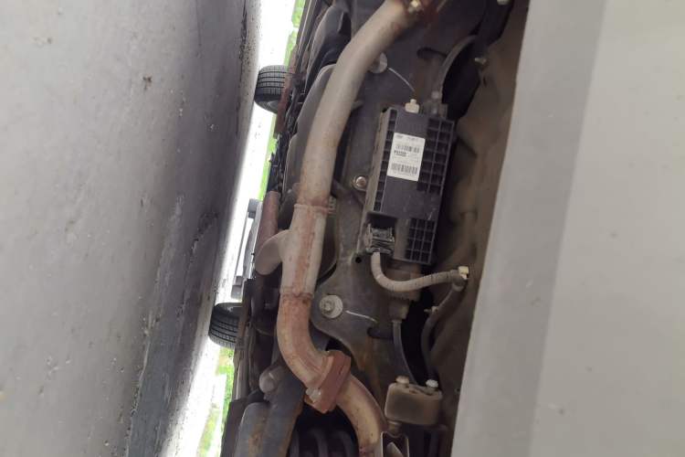 Used Bestune X80 2016 2.0L manual base trim Chassis Rear