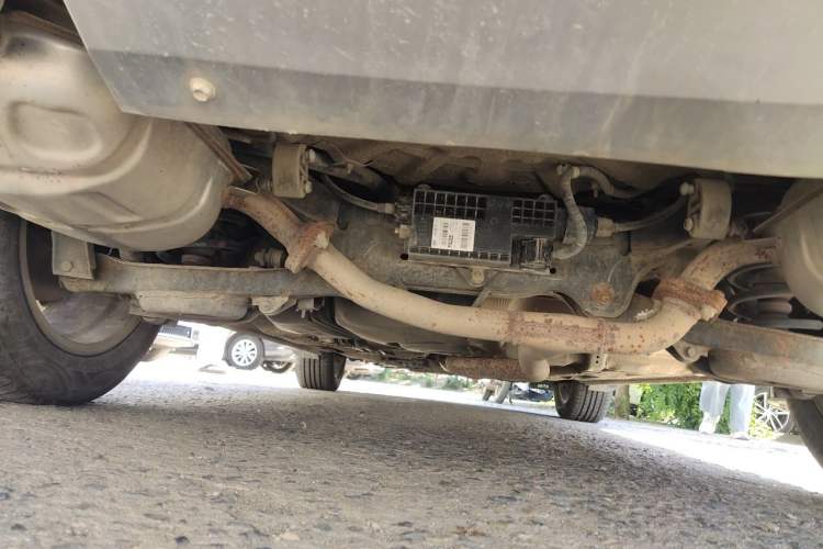 Used Bestune X80 2016 2.0L manual Comfort trim level Chassis Rear