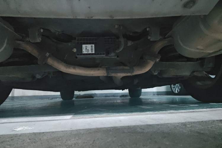 Used Bestune X80 2016 2.0L automatic Comfort trim level Chassis Rear