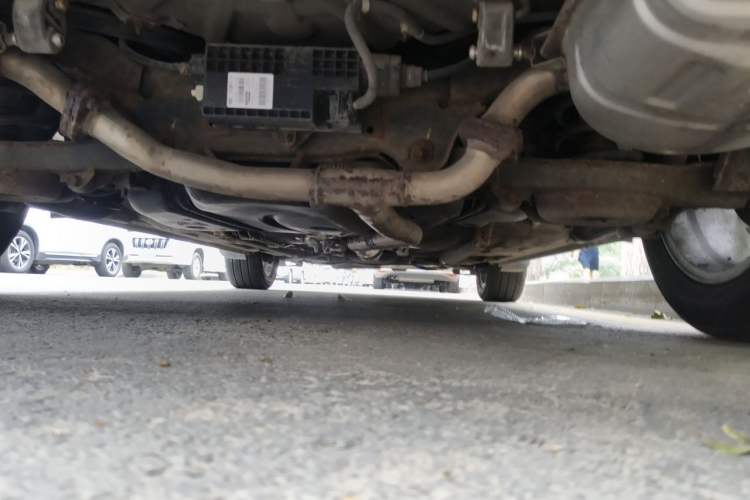 Used Bestune X80 2016 1.8T automatic comfort version Chassis Rear
