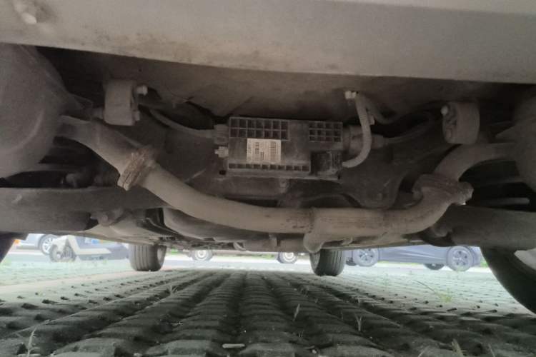 Used Bestune X80 2016 2.0L automatic Comfort trim level Chassis Rear