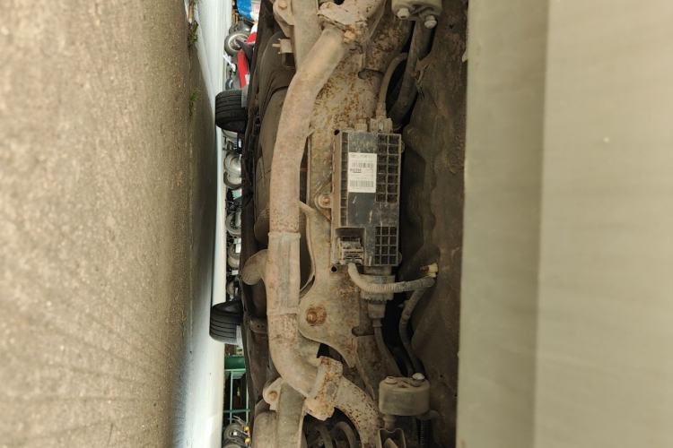 Used Bestune X80 2016 2.0L manual Comfort trim level Chassis Rear