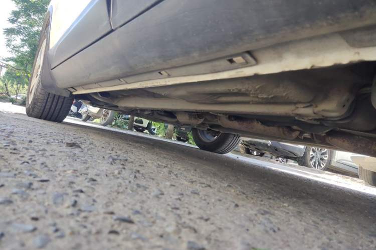 Used Bestune X80 2016 2.0L manual Comfort trim level Chassis Rear Left