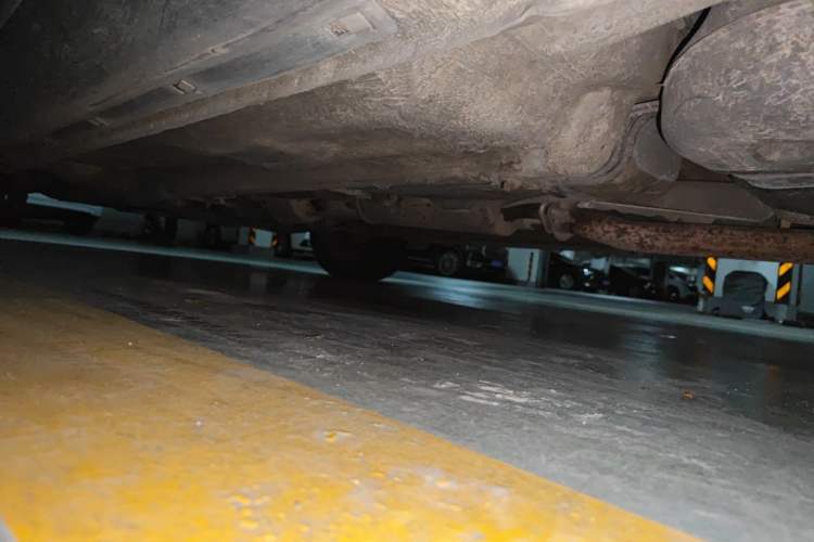 Used Bestune X80 2016 2.0L manual Comfort trim level Chassis Rear Left