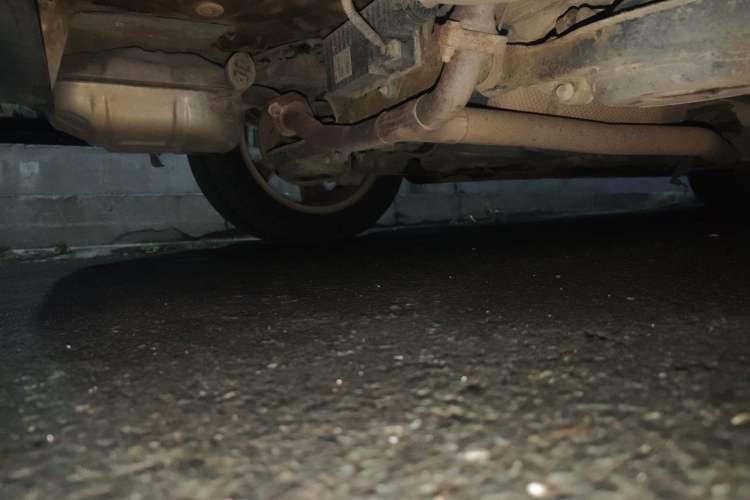 Used Bestune X80 2016 2.0L automatic Comfort trim level Chassis Rear Right