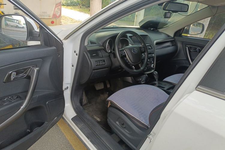 Used Bestune X80 2016 2.0L Automatic Luxury Model Driver Seat