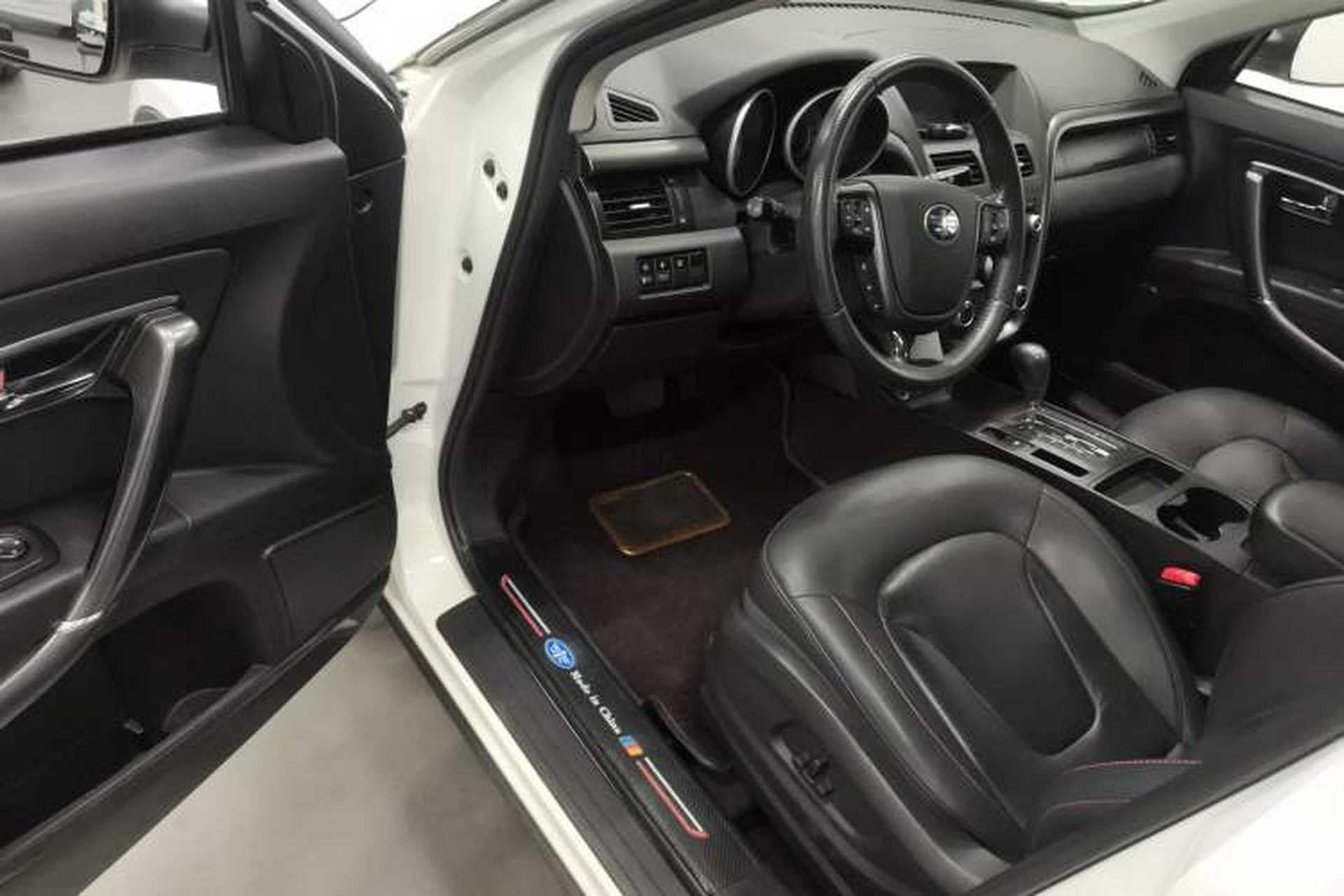 Used Bestune X80 2016 2.0L Automatic Luxury Model Driver Seat