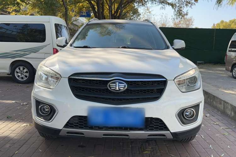 Used Bestune X80 2016 2.0L automatic Comfort trim level Exterior 1