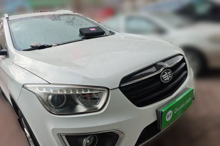 Used Bestune X80 2016 2.0L automatic Comfort trim level Exterior 1