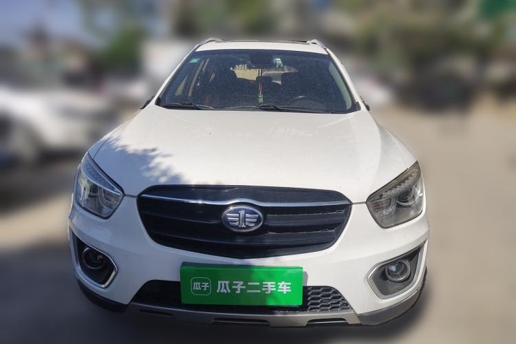Used Bestune X80 2016 2.0L manual Comfort trim level Front