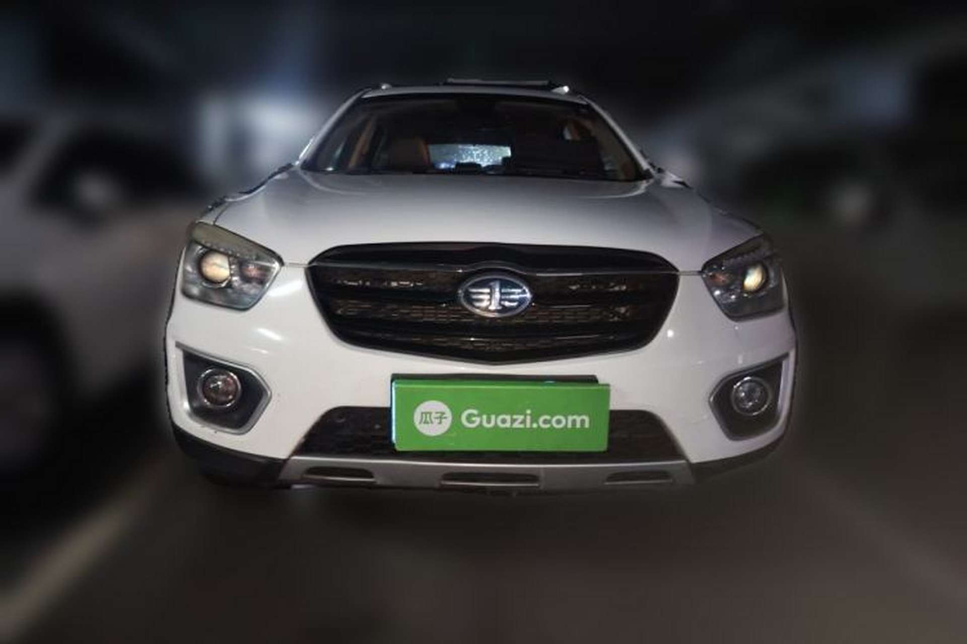 Used Bestune X80 2016 2.0L automatic Comfort trim level Front