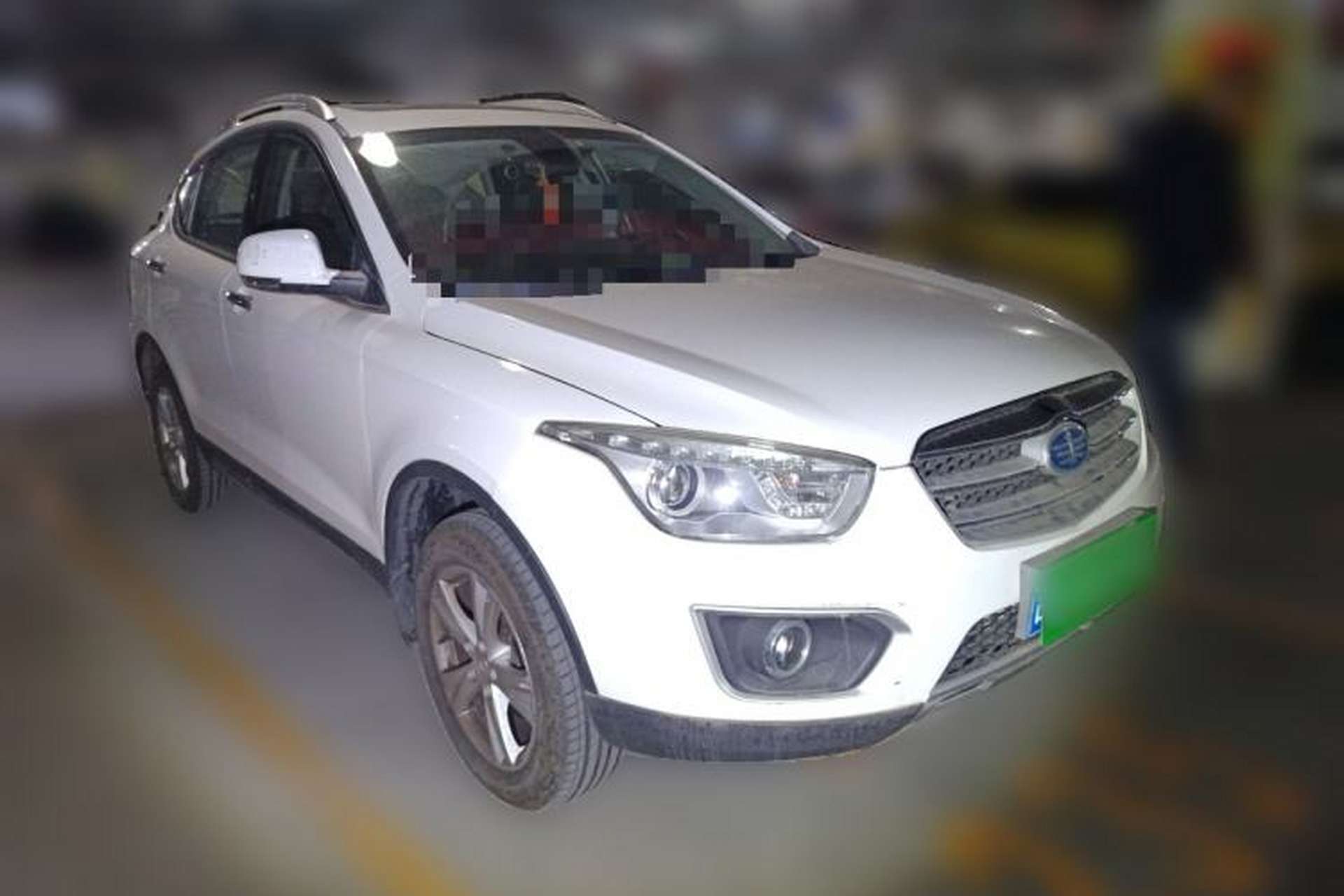 Used Bestune X80 2016 2.0L Automatic Luxury Model Front Right 45 Deg