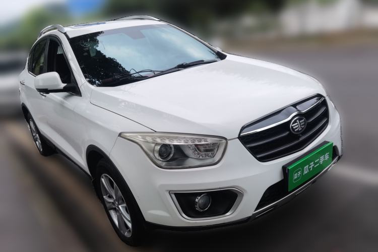 Used Bestune X80 2016 1.8T Automatic Luxury Model Front Right 45 Deg
