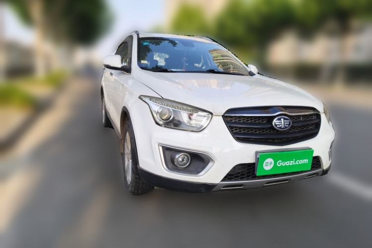 Used Bestune X80 2016 2.0L Manual Luxury Edition Front Right 45 Deg
