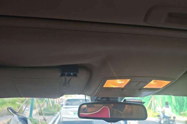 Used Bestune X80 2016 2.0L automatic Comfort trim level Headliner