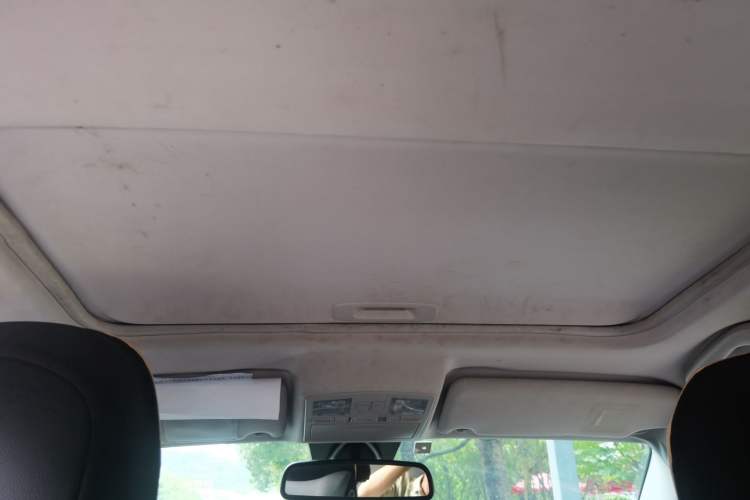 Used Bestune X80 2016 1.8T Automatic Luxury Model Headliner