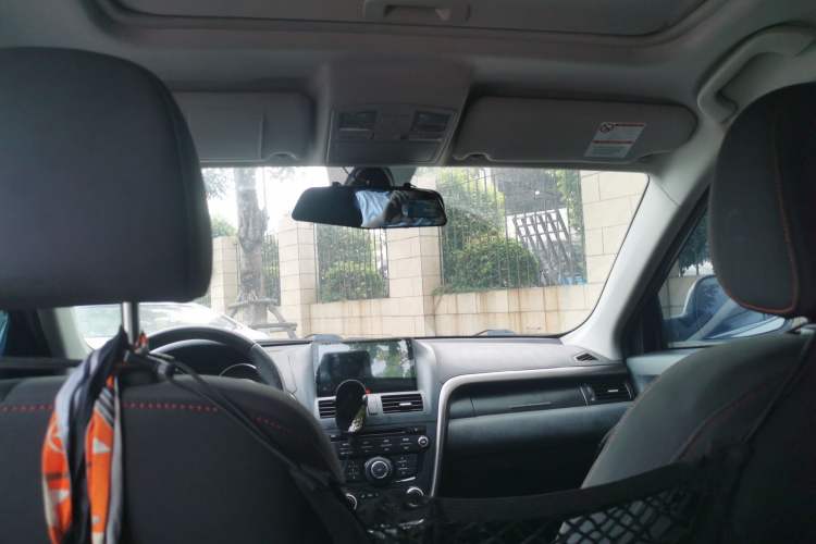 Used Bestune X80 2016 2.0L automatic Comfort trim level Headliner