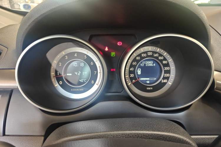 Used Bestune X80 2016 2.0L automatic Comfort trim level Instrument Cluster