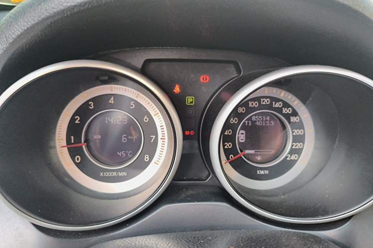 Used Bestune X80 2016 2.0L automatic Comfort trim level Instrument Cluster