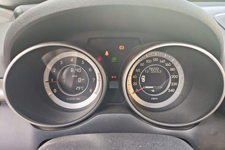 Used Bestune X80 2016 2.0L automatic Comfort trim level Instrument Cluster