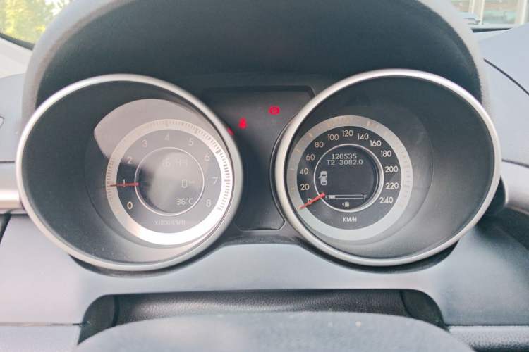 Used Bestune X80 2016 2.0L manual Comfort trim level Instrument Cluster