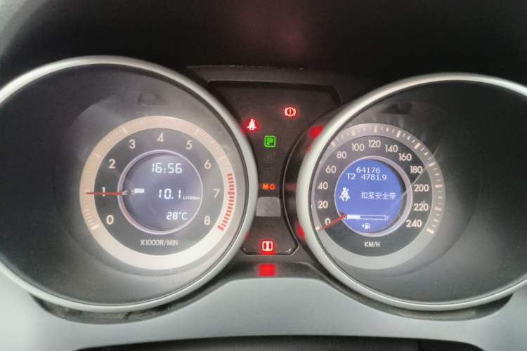 Used Bestune X80 2016 2.0L automatic Comfort trim level Instrument Cluster
