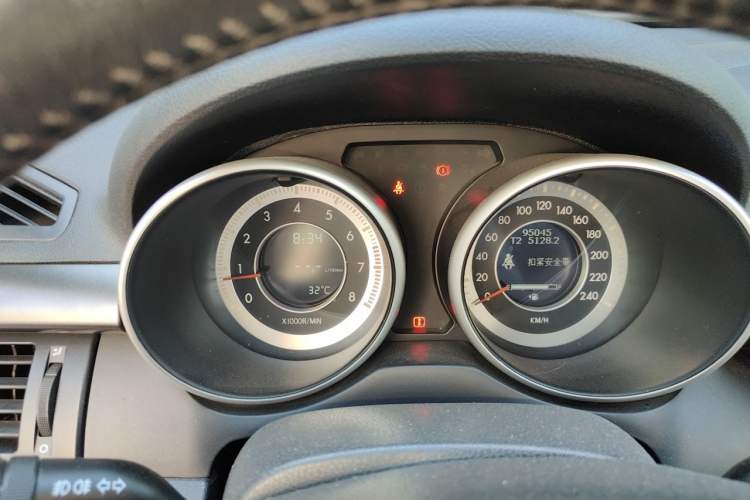 Used Bestune X80 2016 2.0L manual Comfort trim level Instrument Cluster