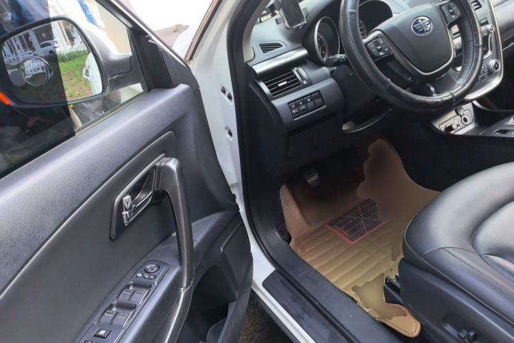 Used Bestune X80 2016 2.0L Manual Luxury Edition Left Front Seat