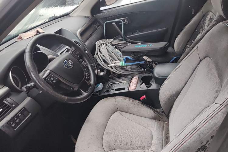 Used Bestune X80 2016 2.0L automatic Comfort trim level Left Front Seat
