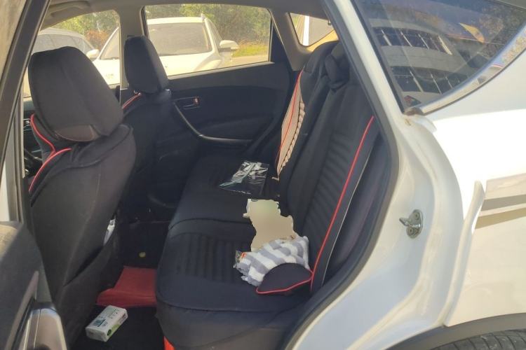 Used Bestune X80 2016 2.0L manual Comfort trim level Left Rear Seat