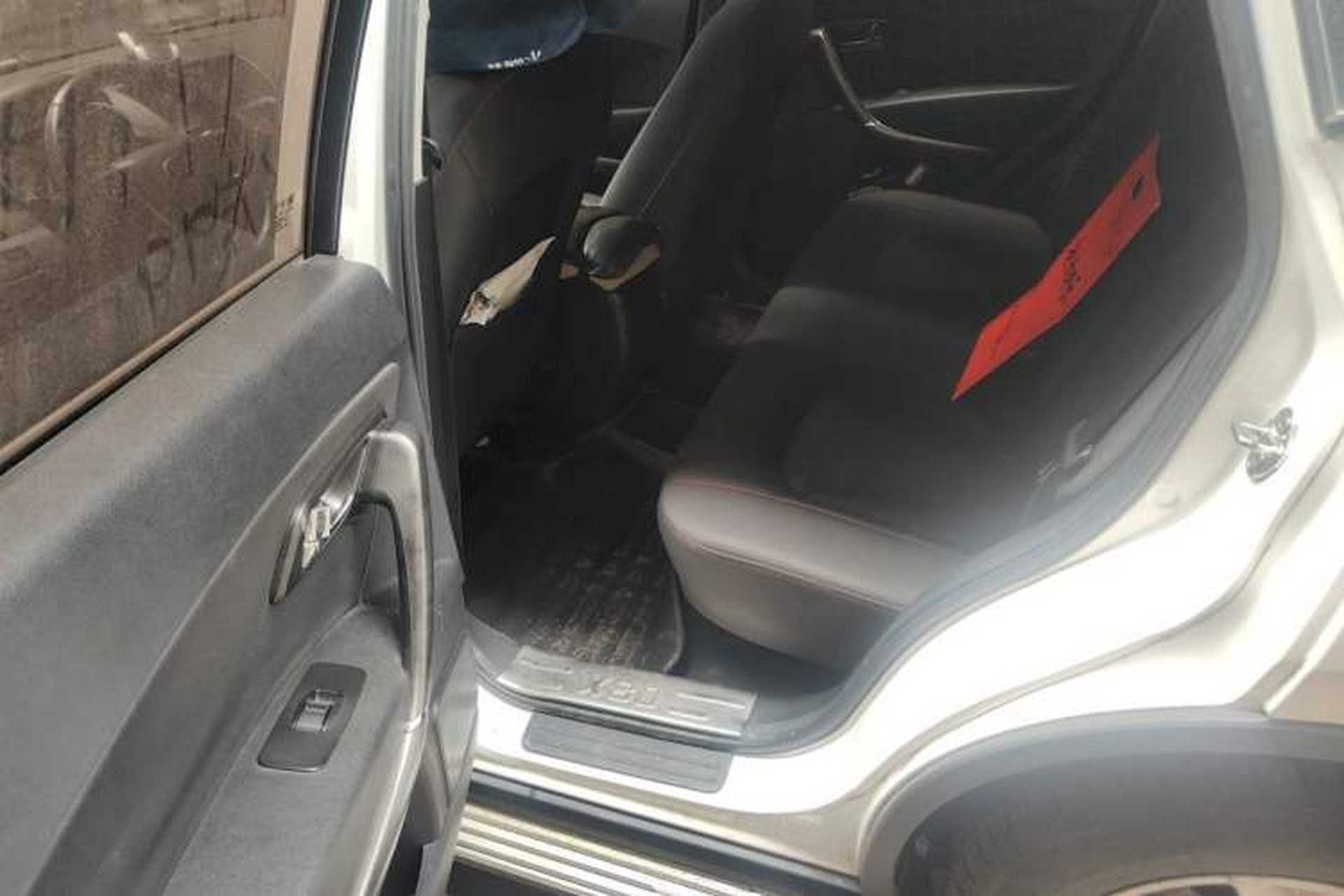 Used Bestune X80 2016 1.8T automatic comfort version Left Rear Seat