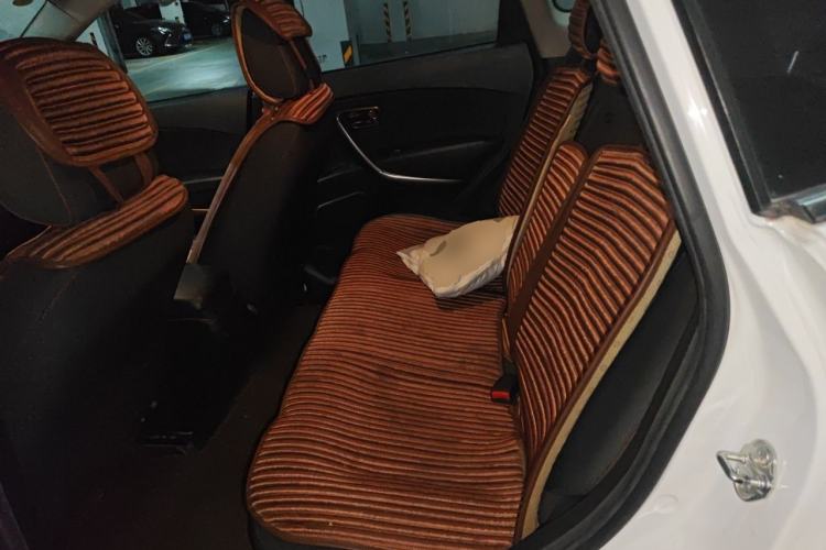 Used Bestune X80 2016 2.0L manual Comfort trim level Left Rear Seat
