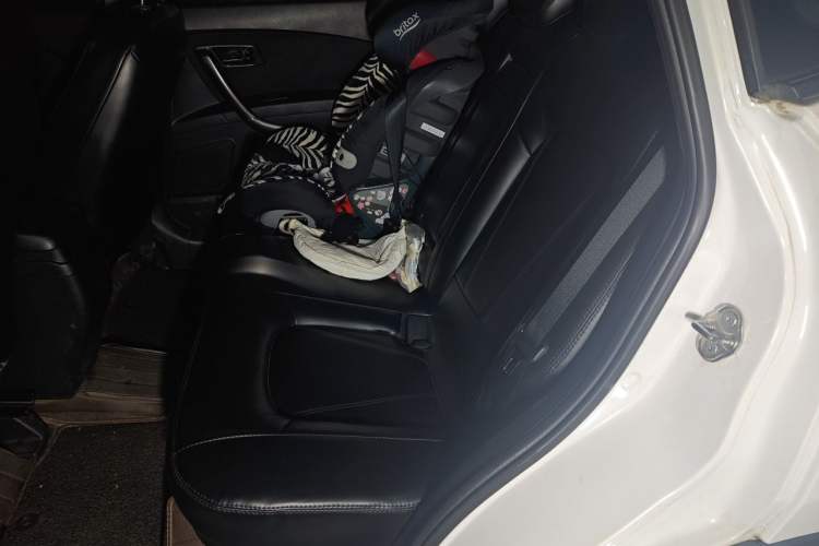Used Bestune X80 2016 2.0L automatic Comfort trim level Left Rear Seat