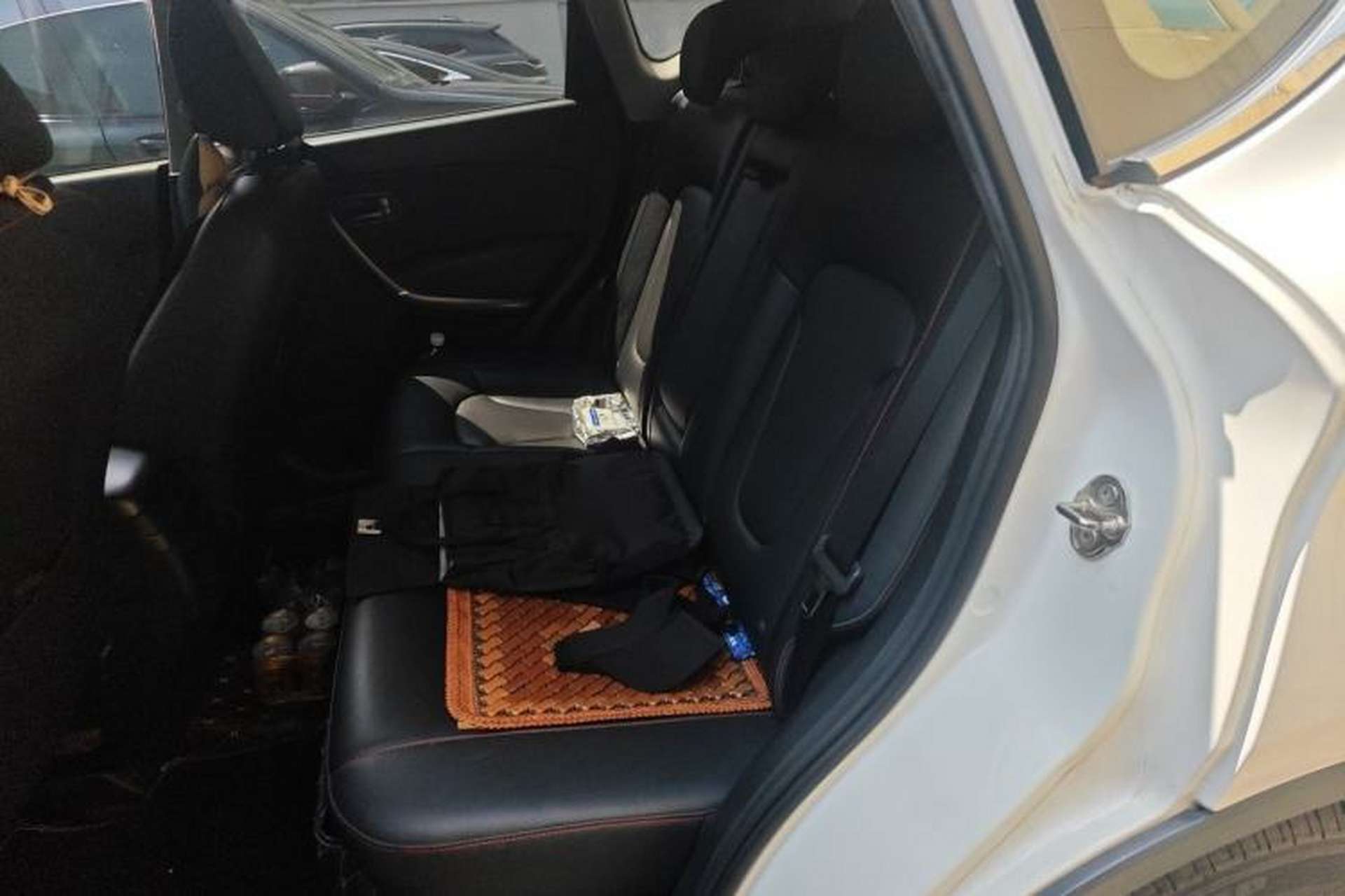 Used Bestune X80 2016 2.0L Automatic Luxury Model Left Rear Seat
