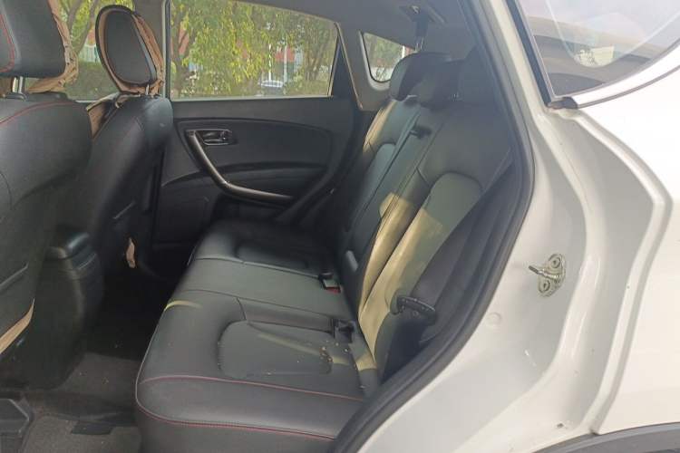 Used Bestune X80 2016 2.0L Automatic Luxury Model Left Rear Seat