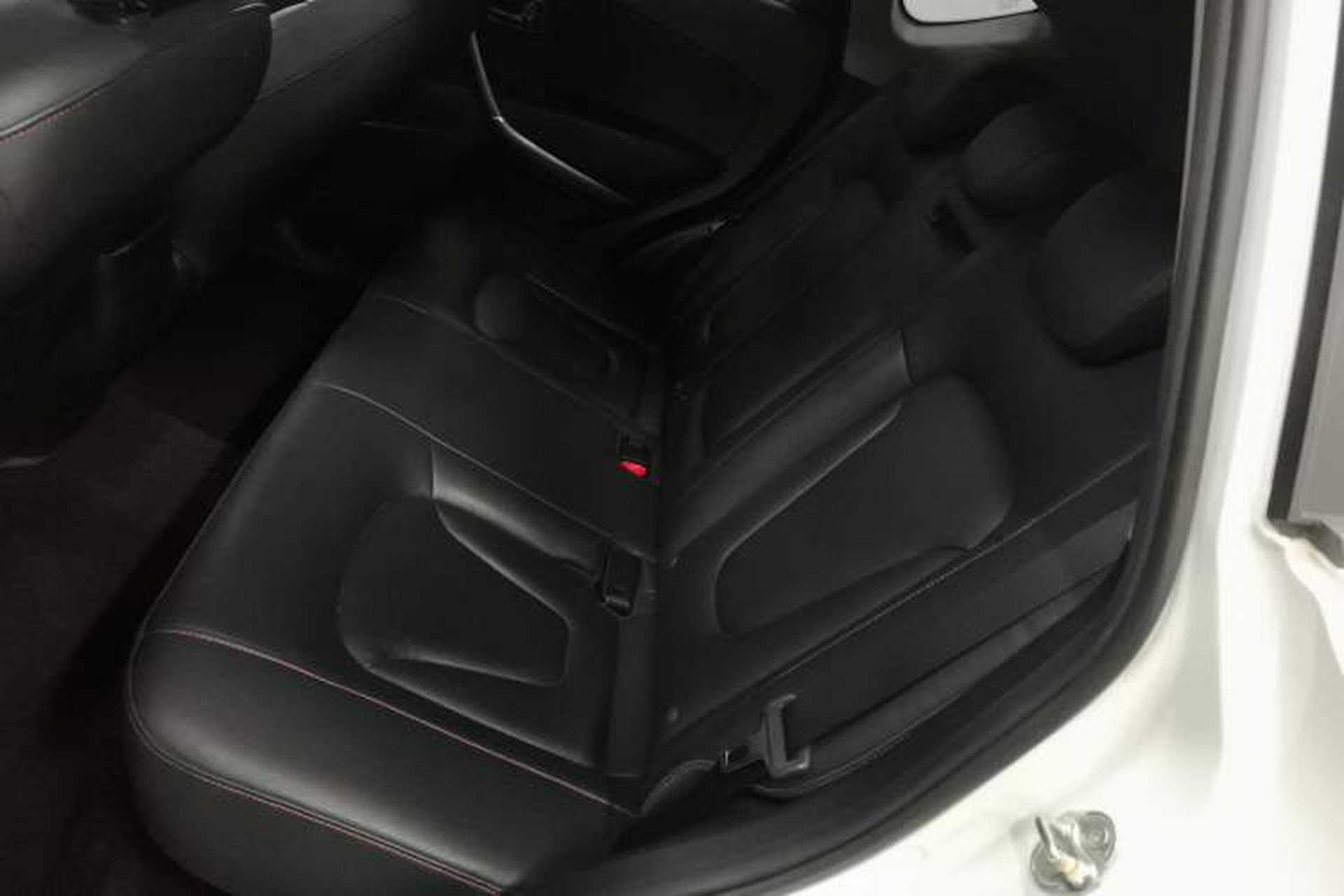 Used Bestune X80 2016 2.0L Automatic Luxury Model Left Rear Seat