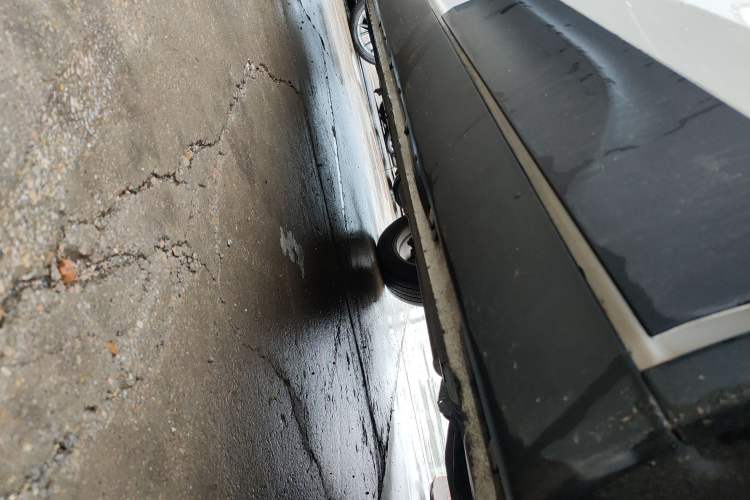 Used Bestune X80 2016 2.0L manual base trim Left Side Sill