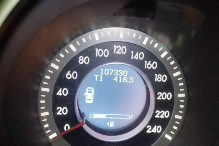 Used Bestune X80 2016 2.0L Automatic Luxury Model Odometer Close Up