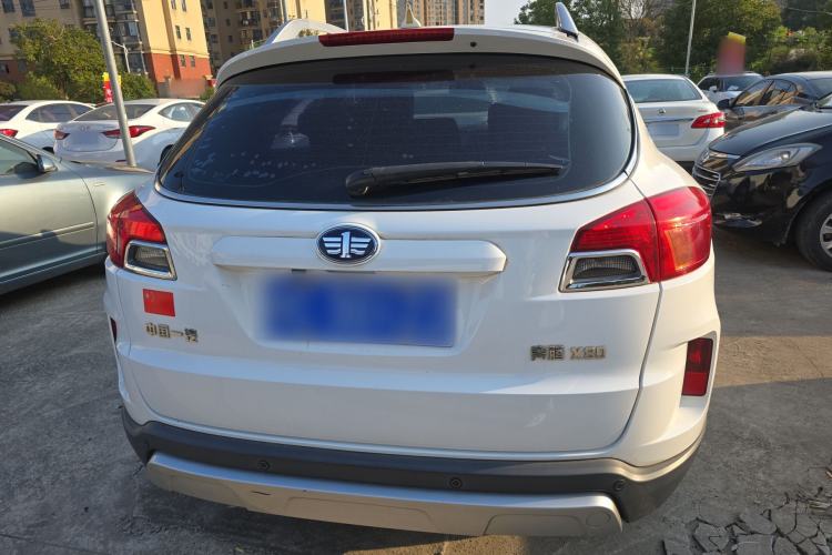 Used Bestune X80 2016 2.0L manual Comfort trim level Rear